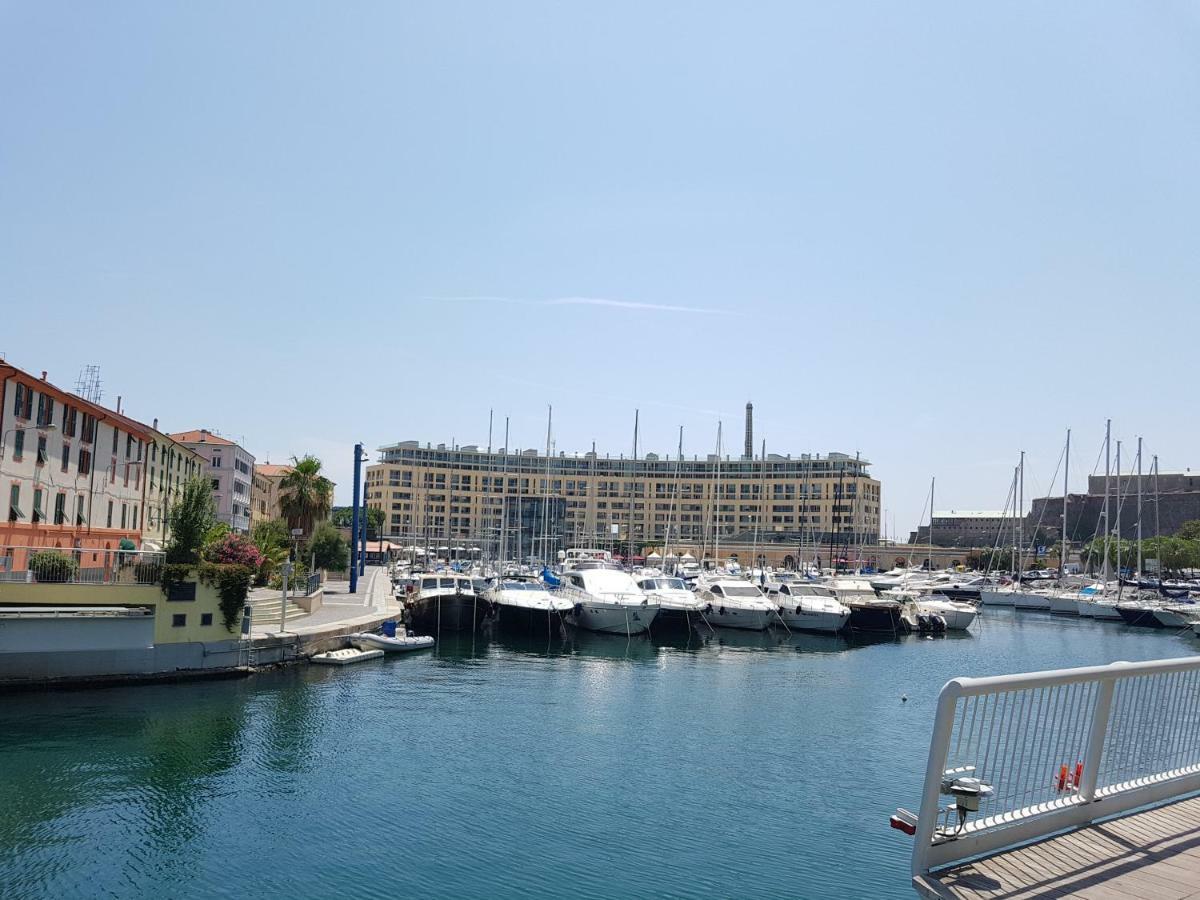 萨沃纳Appuntamento Al Porto别墅 外观 照片